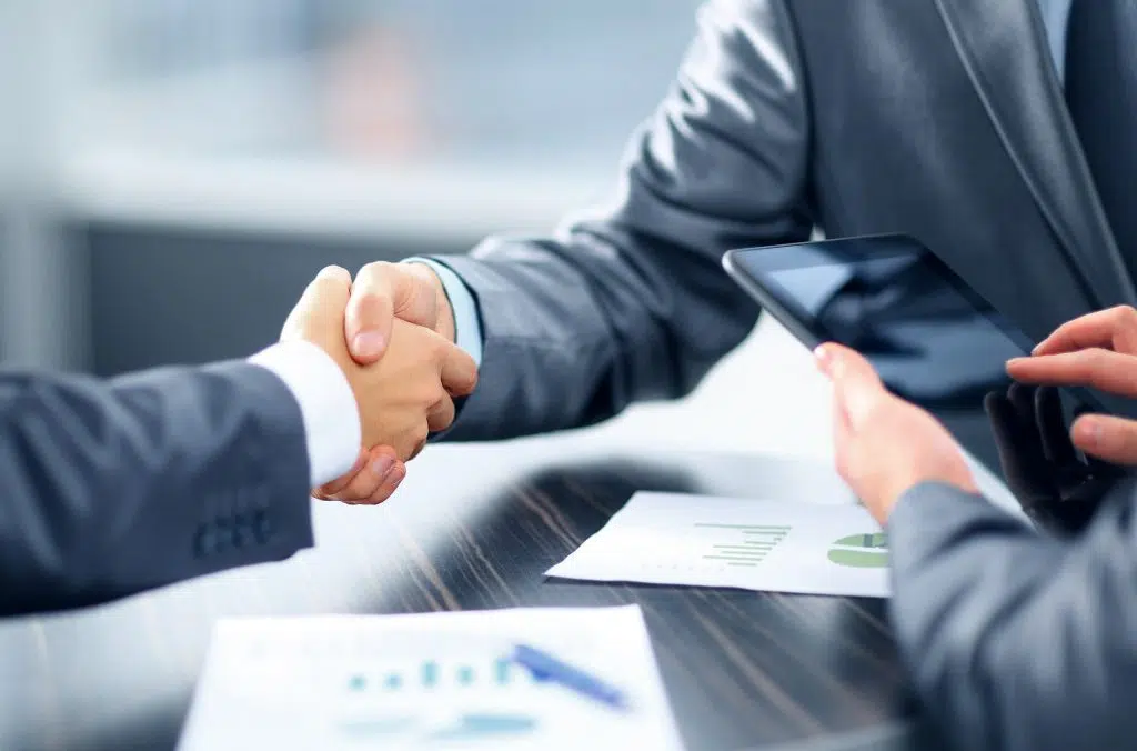 Crédit Mutuel Massif central : comment ouvrir un compte bancaire pro ?